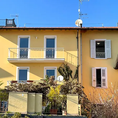 D1mora Riva Serena - On The Gardone Promenade Apartment