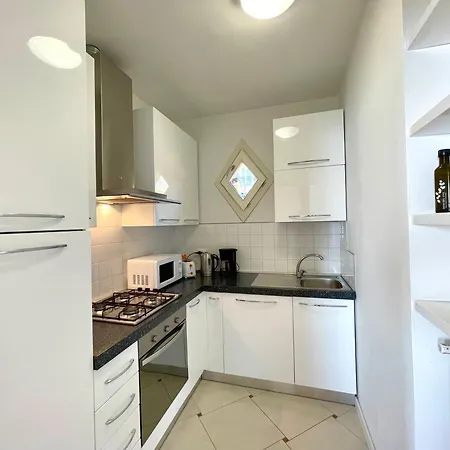 Apartment D1mora Riva Serena - On The Gardone Promenade *