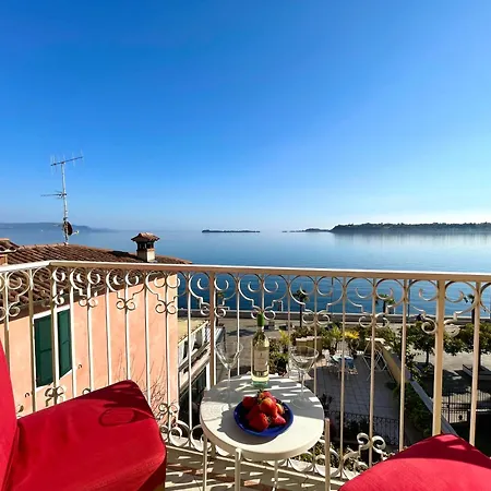 D1mora Riva Serena - On The Gardone Promenade Gardone Riviera