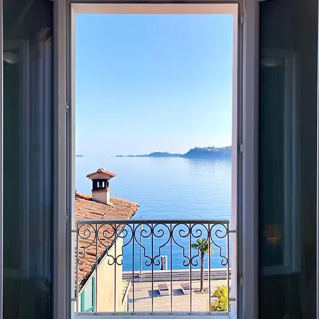 D1mora Riva Serena - On The Gardone Promenade Gardone Riviera